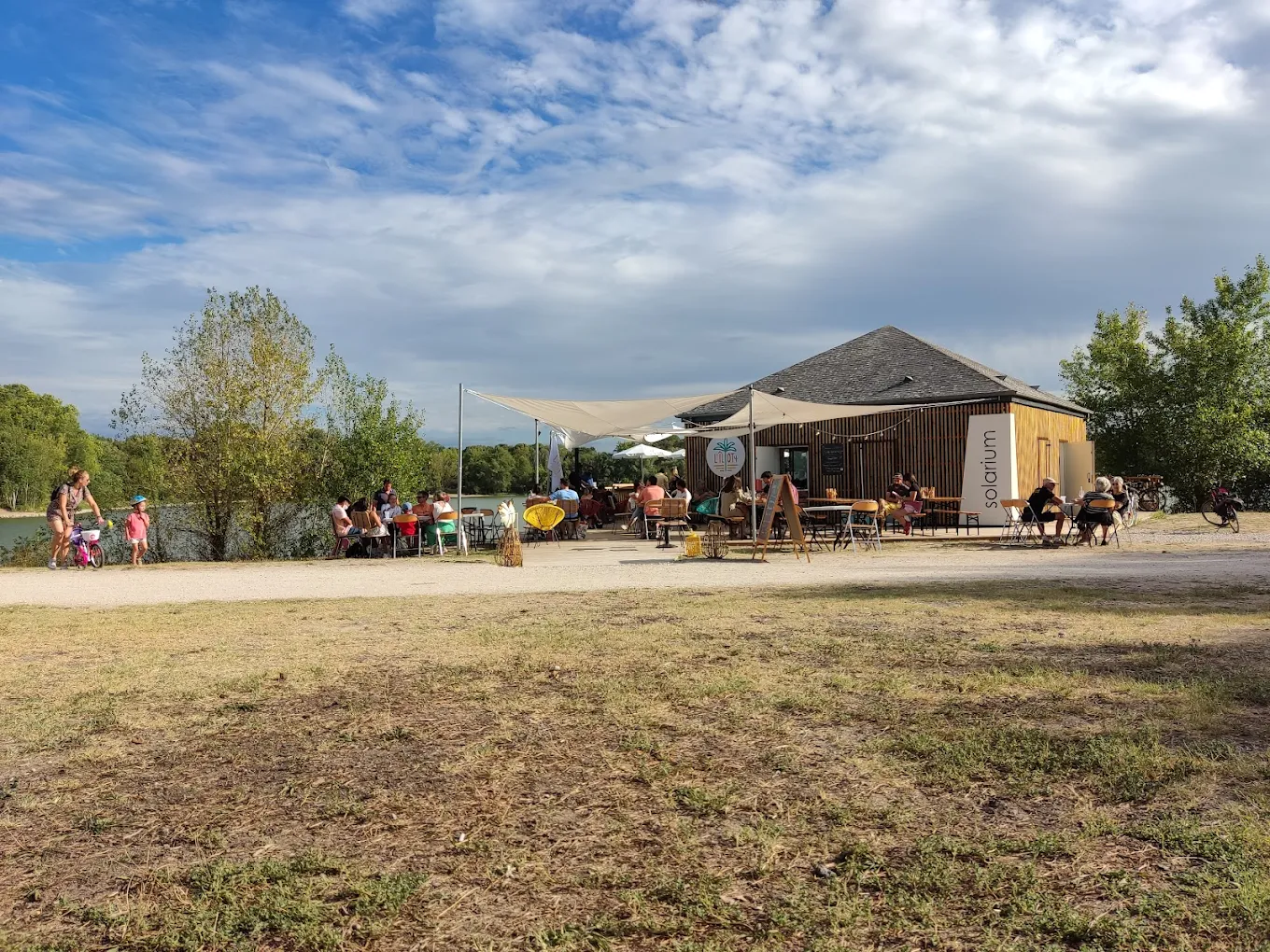 Ambiance des guinguettes du Parc de Loire